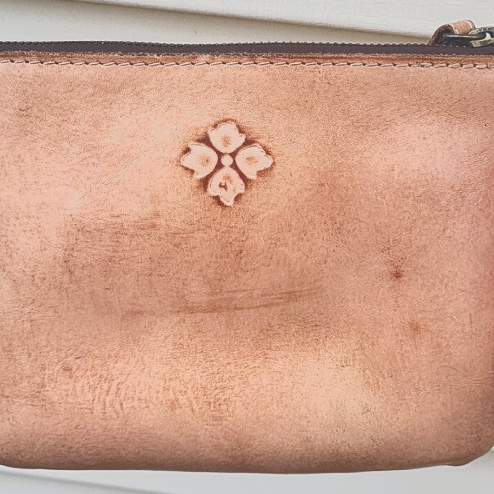 Patricia Nash Burnished Tooled Cassini Wristlet - Picture 13 of 13